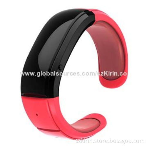 Smart Bluetooth watch, call vibrating alert, earphones/hands-free answer, answer, to redial